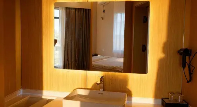 Семейный люкс 东方翡翠国际酒店Jade Hotel