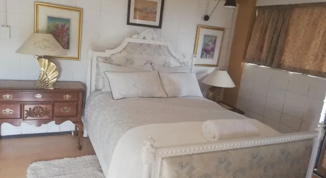 Deluxe Apartment with balcony The Advocate Suites