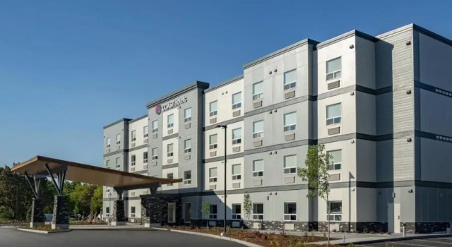 Номер Comfort Coast Oliver Hotel