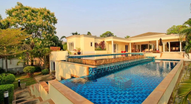 Вилла Pattaya Sunset Villa 4 Bedroom Sleeps 8