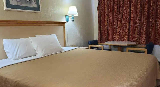 Номер Standard Economy Inn
