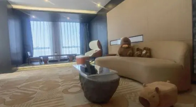 Семейный люкс Zhuhai Huanyu City Anyi Holiday Hotel (Qianshan Station)