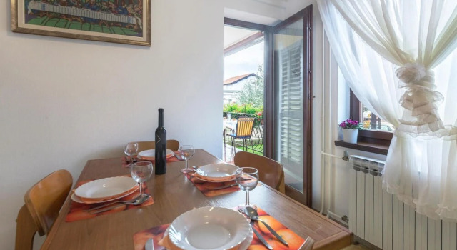 Stunning Apartment in Umag With Wifi
