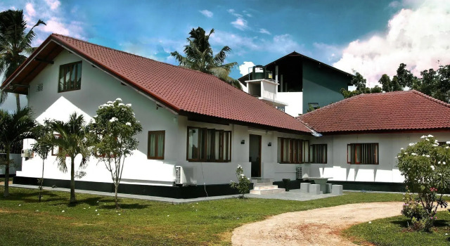 Acquabey Surf Villa