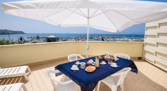 Апартаменты с 2 комнатами seafront Appartamenti Marina di Salivoli