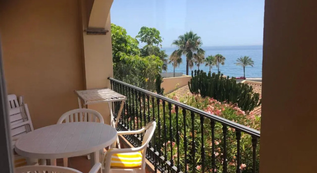 Апартаменты Fantástico Apartamento con vistas al mar zona Club la Costa Castillo Fuengirola