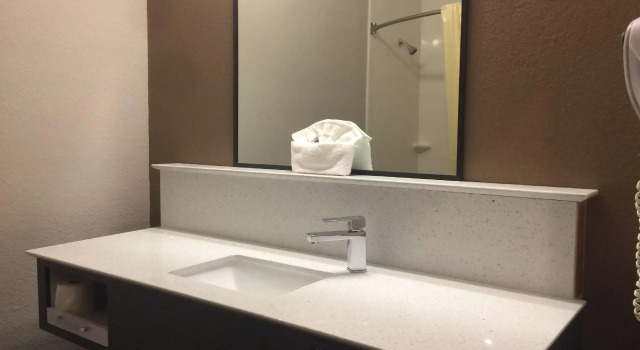 Четырёхместный люкс SureStay Hotel by Best Western Brownsville