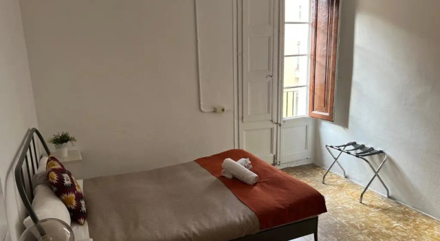 Двухместный номер Standard с балконом YOUTH HOSTEL - Central and Basic Drassanes