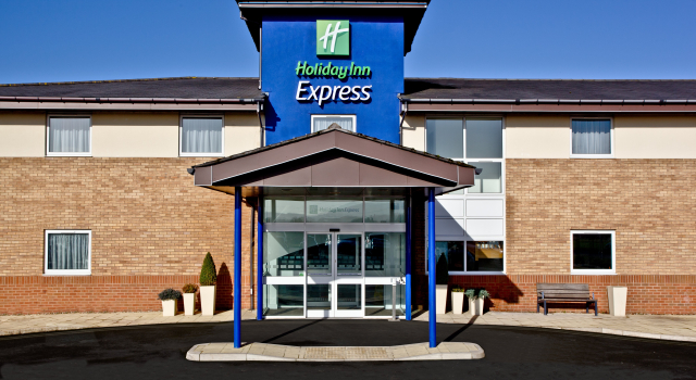 Holiday Inn Express Shrewsbury, Rezervasyon Otel Merseyside otoparklı oteller, Otopark