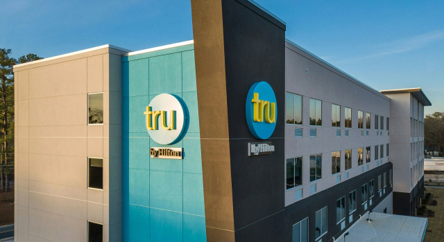 Tru by Hilton Fayetteville I-95, NC