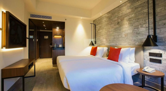 Lemon Tree Premier City Center Pune