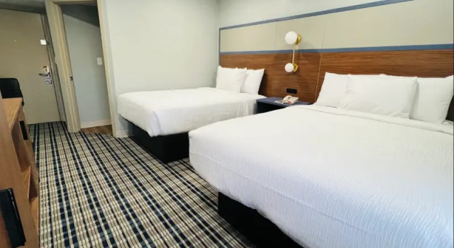 Четырёхместный номер Standard Americinn By Wyndham Rawlins