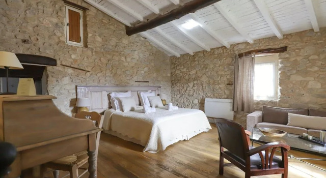 La Ferme de la Huppe, Rezerwuj Hotel Gordes Luberon