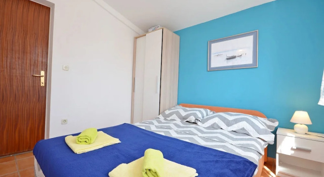 Apartments Vesna Vodice, Забронировать Апартаменты/квартира Отели Водице с парковкой, рядом с Частный Пляж Отеля «Кристина», Парковка