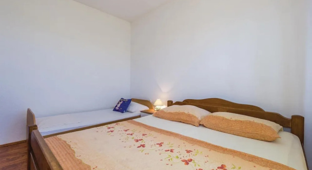 Amazing Apartment in Senj With 3 Bedrooms and Wifi, Prenota Appartamento Segna 