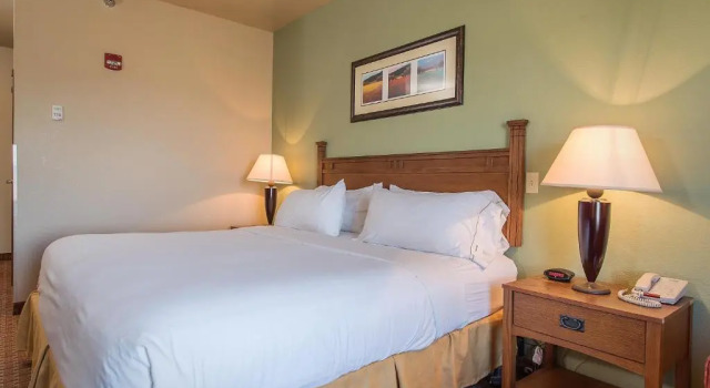 Номер Standard Baymont Inn & Suites by Wyndham Sturgis