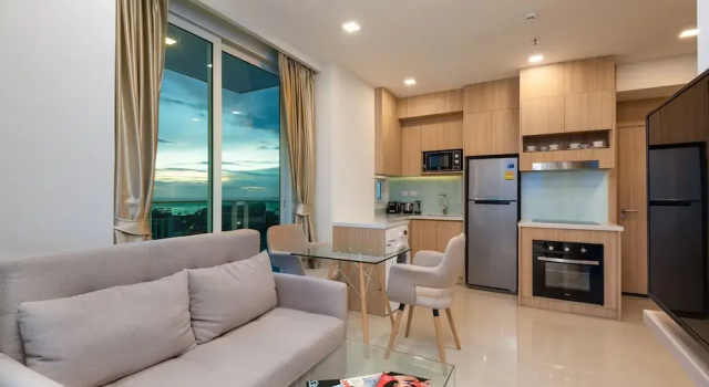 Номер Standard City Garden Tower by Pattaya Holiday