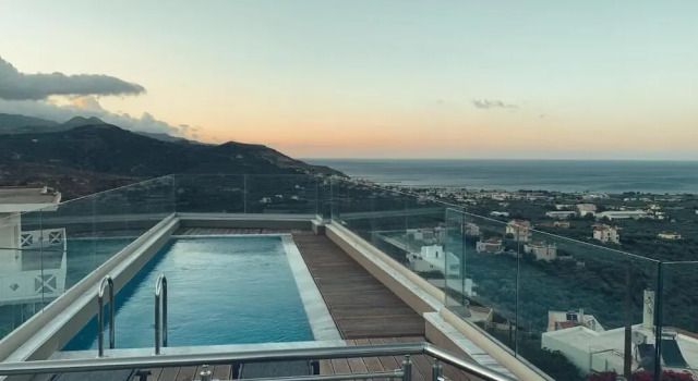 Апартаменты King Crimson Luxury Apartments