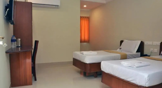 Hotel Raams Park, Забронировать Отель Отели штата Тамилнада с завтраком, Завтраки
