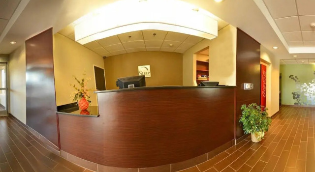 Sleep Inn, Забронировать Отель Маунт-Олив Северная Каролина