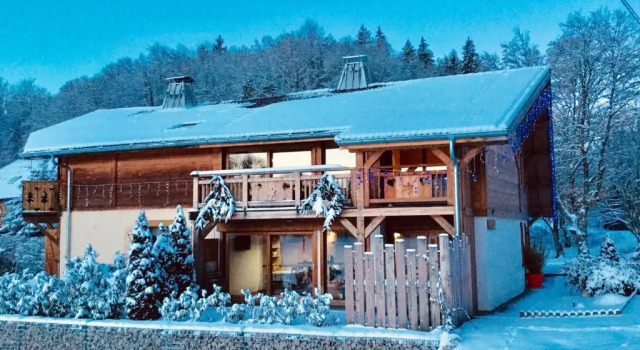 Le Chalet Du Pic SPA privé & Fitness, Забронировать Шале Виллы Овернь-Рона-Альпы, Вилла