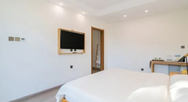 Люкс Manlu Guesthouse Near Great Wall