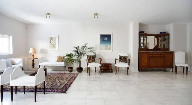 Апартаменты White Marble residence with Parthenon views