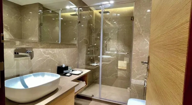 Двухместный номер Deluxe с балконом и с видом на горы Best Western Matra Kasauli