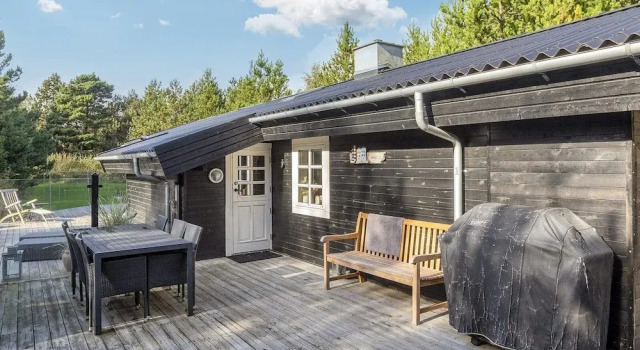 Коттедж 6 person holiday home in Jerup