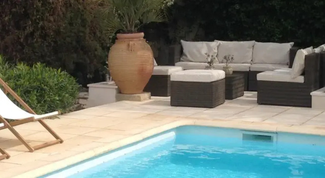 La Maison Blanche, 예약 게스트하우스 Boulbon ViaRhona