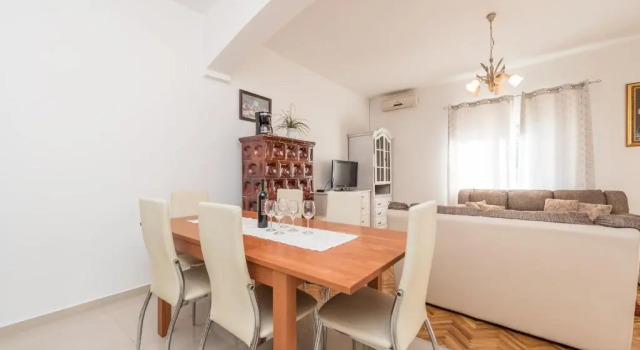 Коттедж Family Friendly Pool House Ana near Zadar - Happy Rentals
