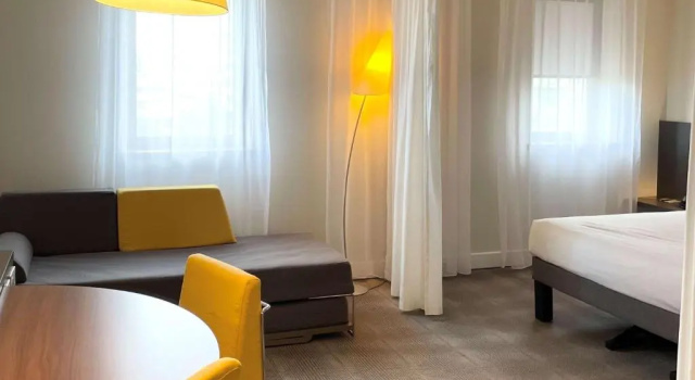 Четырёхместный люкс Superior Novotel Suites Rouen Normandie