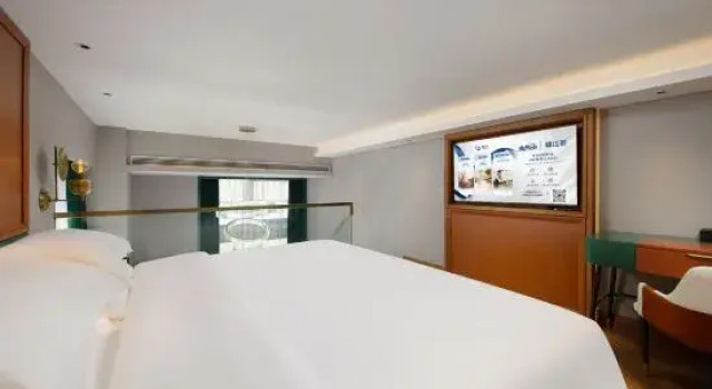 Люкс Luxury James Joyce ELITE Hotel (Shangqiu Wanda Plaza Jianye Headquarters Port)