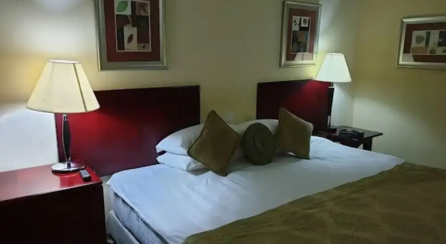 Oakwood Park Hotels, Book Hotel Ikeja 