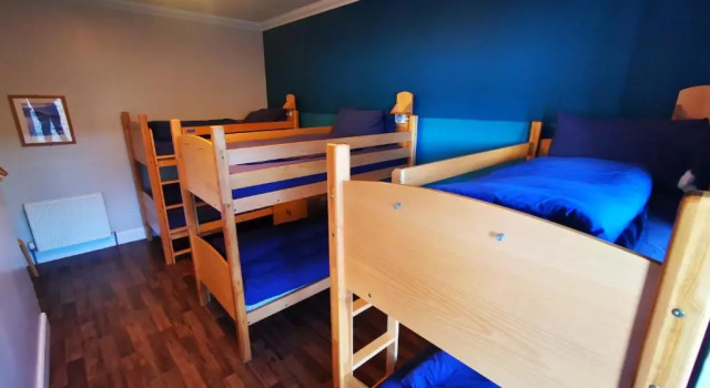 Кровать в общем номере (мужской номер) Oban Youth Hostel