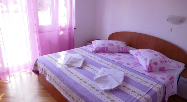 Ljubica & Ante Paparić, Prenota Hotel Hotel a Isole Quarnerine con parcheggio, Parcheggio