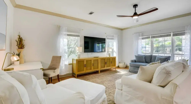 Salty Rose Inn by Avantstay Inlet Beach Home w/ Porch, Firepit & Pool Access