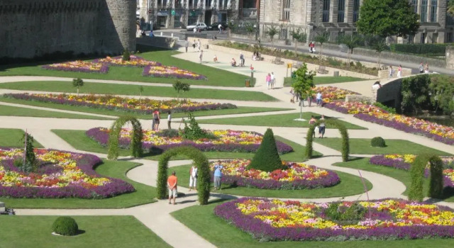 Апартаменты c 1 комнатой Appart Hôtel Le Liberté Vannes Centre-Ville
