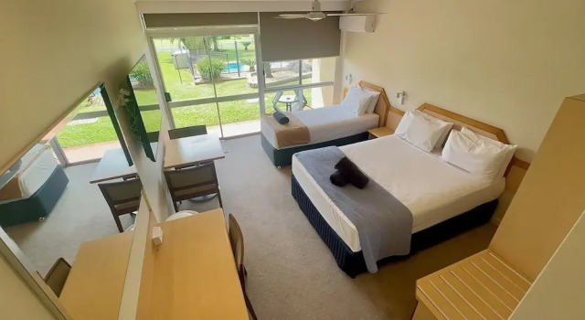 Номер Standard Atherton Motel