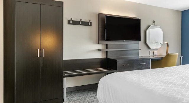 Двухместный люкс Holiday Inn Express & Suites Lancaster - Mount Joy by IHG