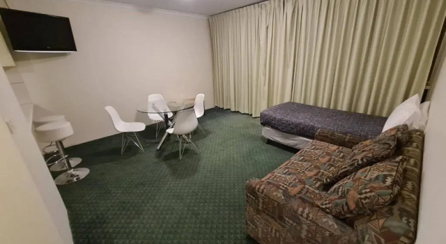 Cottonwood Motor Inn, Забронировать Отель Милдьюра Mildura Region, рядом с Торговый центр Central Mildura