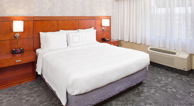 Двухместный люкс Courtyard by Marriott Paso Robles