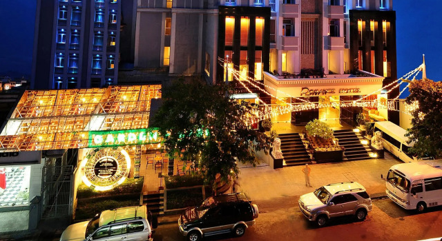 Romance Hotel