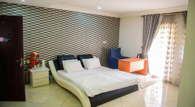Beautiful 4-bedroom House Located in Abuja, Book Hotel Kado AbujaMun