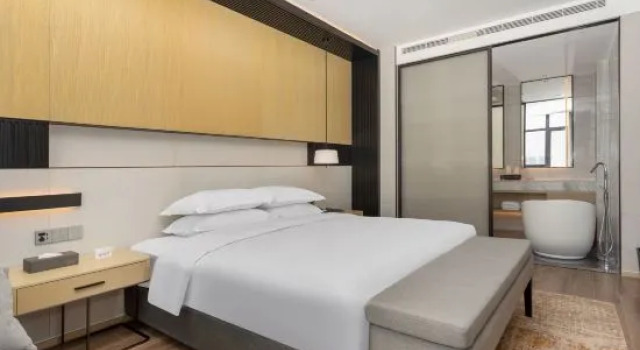 Люкс Executive Risen Oriental Hotels&Resorts