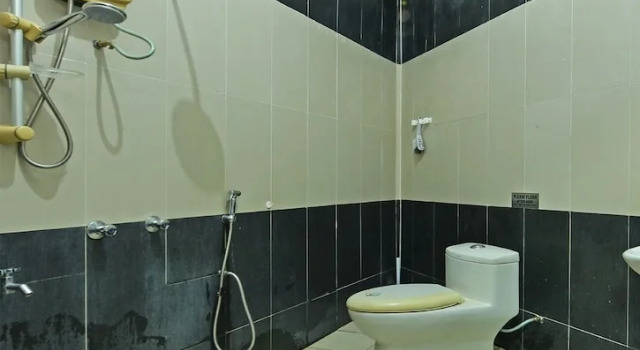 Семейный номер Standard OYO 90441 Cz Traveler's Hotel