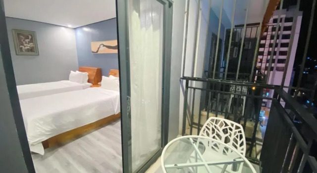 Двухместный номер Standard с балконом Junlan Hotel