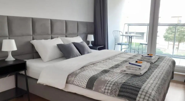 Апартаменты Deluxe Vista Residence Spire- Free Underground Parking - City Center - Self Check-in