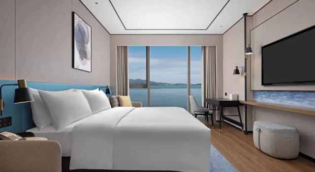 Номер Superior Hilton Garden Inn Shanwei Haibin Boulevard