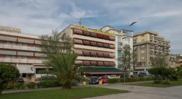 Hotel Biagiotti, Забронировать Отель Отели Версилия 3 звезды, 3*